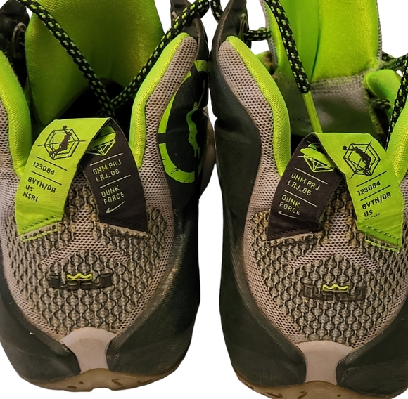 Nike LeBron Dunkmaster SIZE 6.5 YOUTH, Basketball Shoes Sneakers - Picture 8 of 16